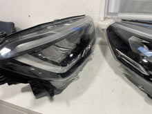 Load image into Gallery viewer, Frontscheinwerfer VW Taigo 2G7941006A 2G7941005A Full LED Ein Satz Headlight SCH9449332435oc