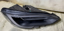 Laden Sie das Bild in den Galerie-Viewer, Frontscheinwerfer Tesla 105357300C LED Rechts Scheinwerfer Headlight SCH7087041168ay