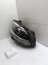 Laden Sie das Bild in den Galerie-Viewer, Frontscheinwerfer Mercedes-Benz W246 W242 LE13A6316 Rechts Headlight SCH8647159144rc