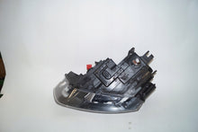 Laden Sie das Bild in den Galerie-Viewer, Frontscheinwerfer Audi Q3 8U0941004D LED Rechts Scheinwerfer Headlight