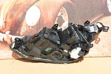 Laden Sie das Bild in den Galerie-Viewer, Frontscheinwerfer VW Golf VIII 5H1941060 LED Rechts Scheinwerfer Headlight SCH1175741805fn