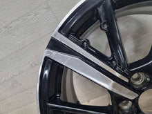 Laden Sie das Bild in den Galerie-Viewer, 1x Alufelge 18 Zoll 8.0&quot; 5x108 48ET Glanz Schwarz 9835058180 Peugeot 308
