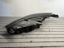 Laden Sie das Bild in den Galerie-Viewer, Frontscheinwerfer Ford Focus NX7B-13E014-CD Rechts Scheinwerfer Headlight SCH6162399466yd