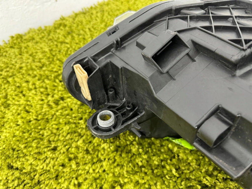 Frontscheinwerfer VW Golf VIII 5H1941005B LED Ein Stück (Rechts oder Links) SCH9858155487xn