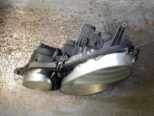 Laden Sie das Bild in den Galerie-Viewer, Frontscheinwerfer Mercedes-Benz W211 Links Scheinwerfer Headlight SCH2316363006ck