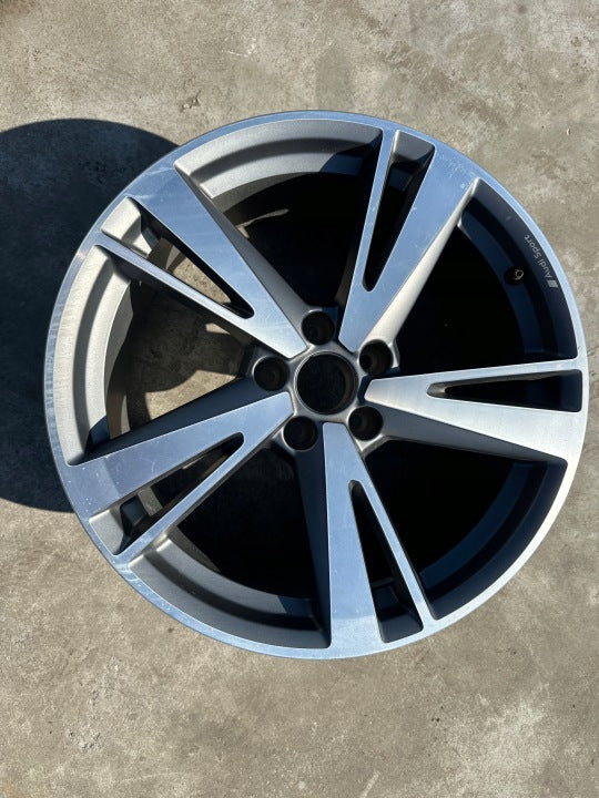 1x Alufelge 19 Zoll 8.5" 5x112 8V0601025EM Audi A3 Rim Wheel FEL8917112072qi