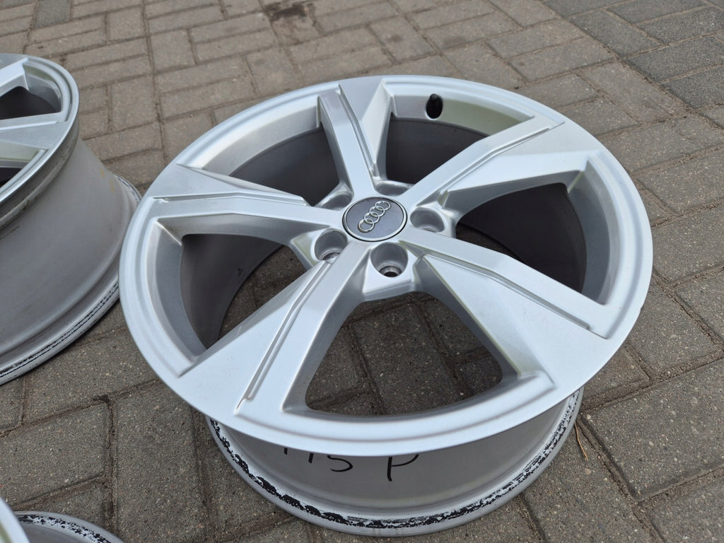 4x Alufelge 17 Zoll 7.5" 5x112 46ET Glanz Silber 82A601025 Audi A1 82 I FEL1691410340nr