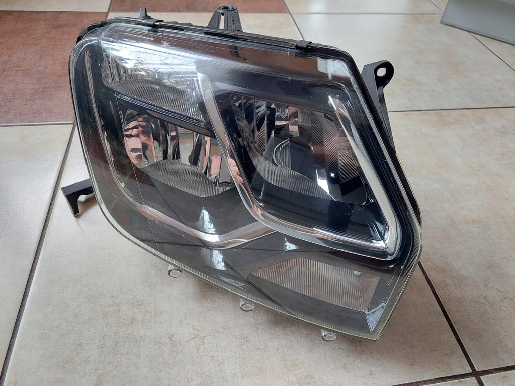 Frontscheinwerfer Dacia Duster 260100156R Rechts Scheinwerfer Headlight SCH7106213297ex