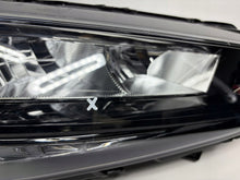Laden Sie das Bild in den Galerie-Viewer, Frontscheinwerfer Skoda Scala 655941016 Rechts Scheinwerfer Headlight SCH2200961526ra