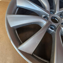Laden Sie das Bild in den Galerie-Viewer, 1x Alufelge 19 Zoll 8.5" 5x114.3 35ET Glanz Silber 1044227-00-D Tesla Model 3 FEL1950672401rh