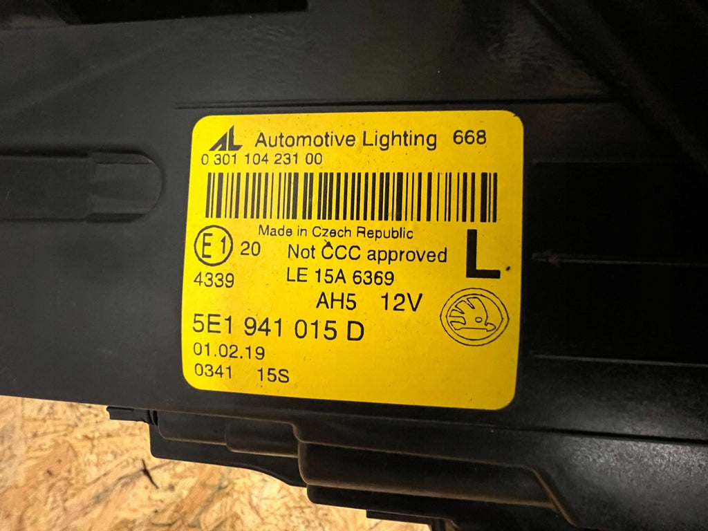 Frontscheinwerfer Skoda Octavia I 5E1941015D Links Scheinwerfer Headlight SCH8522597252ir