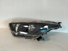 Load image into Gallery viewer, Frontscheinwerfer Toyota IV Yaris 43737 Links Scheinwerfer Headlight SCH9487104868wk