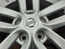 Laden Sie das Bild in den Galerie-Viewer, 1x Alufelge 17 Zoll 7.0" 5x114.3 38ET Silber Nissan Juke Rim Wheel FEL3900608312qs