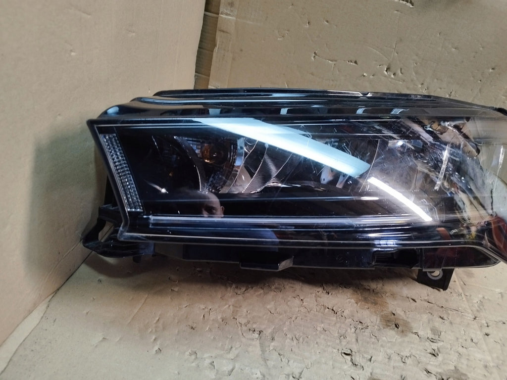 Frontscheinwerfer Skoda Enyaq 5LB941015 LED Links Scheinwerfer Headlight