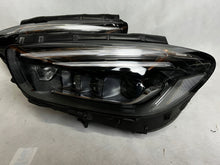 Load image into Gallery viewer, Frontscheinwerfer Mercedes-Benz W247 A2479061903 A2479062003 FULL LED Ein Satz