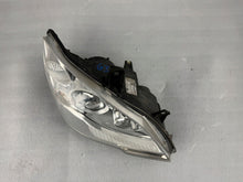 Laden Sie das Bild in den Galerie-Viewer, Frontscheinwerfer Mercedes-Benz Viano W639 Vito A6398202961 Rechts Headlight SCH7385890470wk
