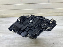 Laden Sie das Bild in den Galerie-Viewer, Frontscheinwerfer BMW 5 G31 G30 F90 9879480-02 Rechts Scheinwerfer Headlight