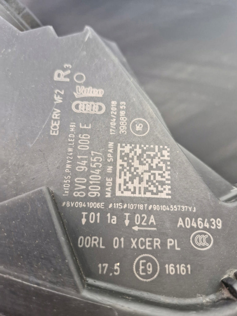 Frontscheinwerfer Audi A3 8V0941006E Rechts Scheinwerfer Headlight SCH8698262835gh