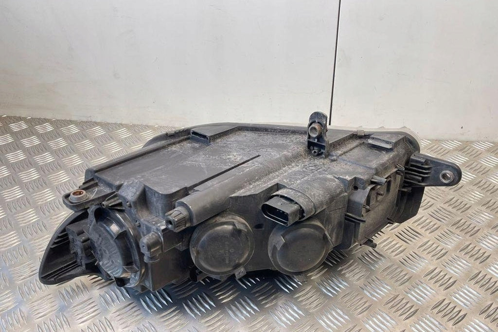 Frontscheinwerfer VW Passat 3C8941006C Ein Stück (Rechts oder Links) Headlight SCH5831603857lr