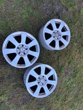 Laden Sie das Bild in den Galerie-Viewer, 1x Alufelge 17 Zoll 7.5" 5x112 47 5ET Matt Silber A2044013502 Mercedes-Benz W204 FEL9903200832tg