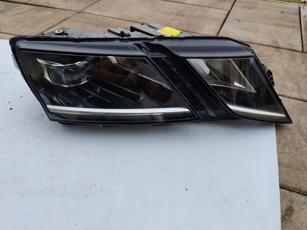 Frontscheinwerfer Skoda Octavia III 5E1941016D Rechts Scheinwerfer Headlight SCH9992221912vh
