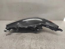 Laden Sie das Bild in den Galerie-Viewer, Frontscheinwerfer Toyota IV Yaris Rechts Scheinwerfer Headlight SCH8112650003lh
