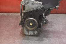 Laden Sie das Bild in den Galerie-Viewer, Motor Skoda Octavia III CLHB 1.6 TDI 105PS 66kW 2014 Diesel Engine Unkomplett MOT6418178484ml