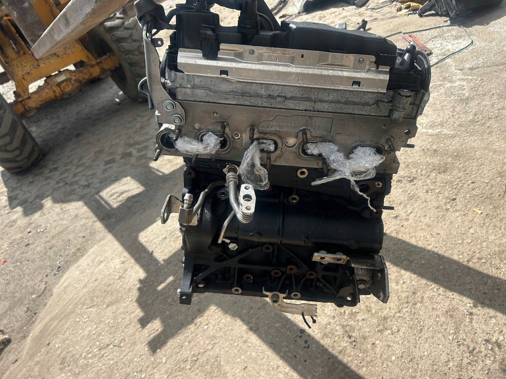 Motor Audi DEU 2.0 TDI 150TKm Diesel Engine Unkomplett