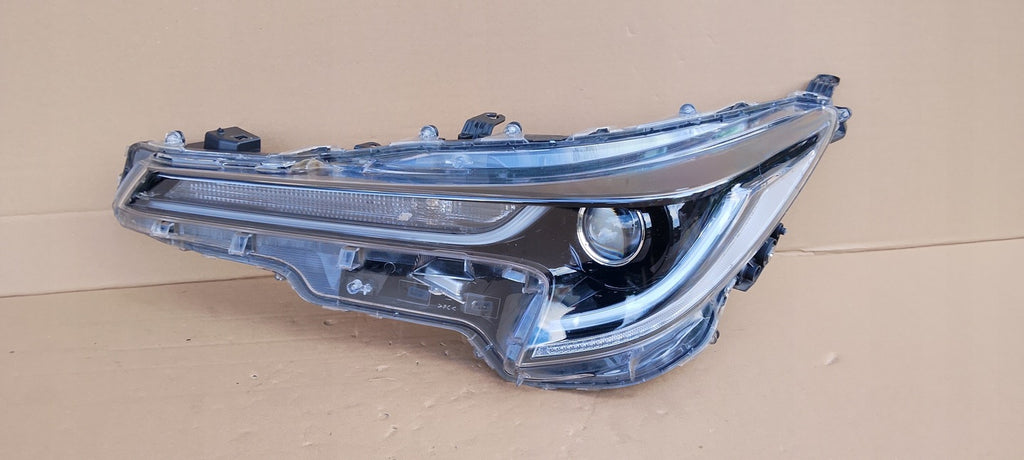 Frontscheinwerfer Toyota Corolla 81150-02S70 L463838 LED Rechts oder Links