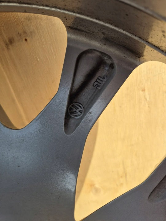 1x Alufelge 17 Zoll 7.0" 5x112 49ET Glanz Schwarz 5G0601025DK VW Golf I Alltrack FEL7253095959cz
