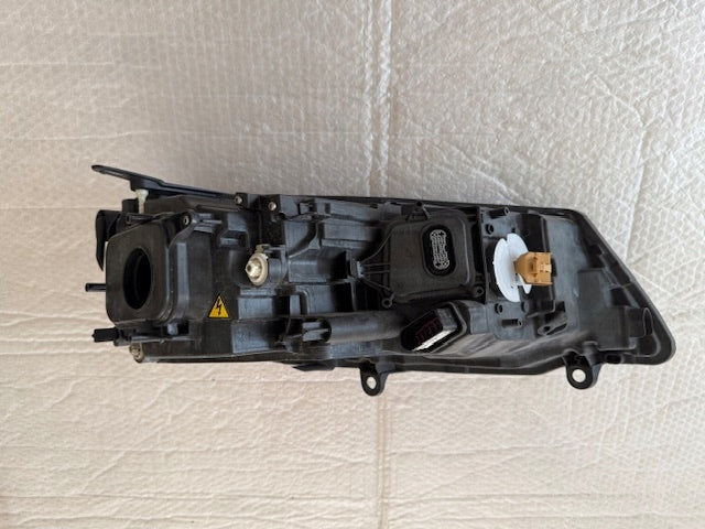 Frontscheinwerfer VW Touareg 7P1941033 Xenon Ein Stück (Rechts oder Links)