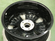 Laden Sie das Bild in den Galerie-Viewer, 1x Alufelge 18 Zoll 7.0" 5x114.3 35ET 403001989R Renault Espace Fluence Talisman FEL2027798758kc