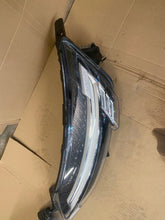 Load image into Gallery viewer, Frontscheinwerfer Renault 260103650R Ein Stück (Rechts oder Links) Headlight SCH2695135495ia