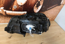 Load image into Gallery viewer, Frontscheinwerfer Mercedes-Benz Cla A189066901 LED Ein Stück (Rechts oder Links) SCH7355362734rd