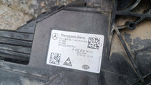 Laden Sie das Bild in den Galerie-Viewer, Frontscheinwerfer Mercedes-Benz A2479067600 Rechts Scheinwerfer Headlight SCH4850804160tb