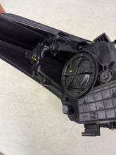 Laden Sie das Bild in den Galerie-Viewer, Frontscheinwerfer Hyundai I30 92101A6020 Links Scheinwerfer Headlight SCH1941209397hr