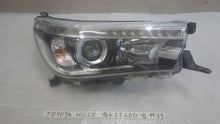 Laden Sie das Bild in den Galerie-Viewer, Frontscheinwerfer Toyota Hilux VIII LED Rechts Scheinwerfer Headlight SCH9367808024ht