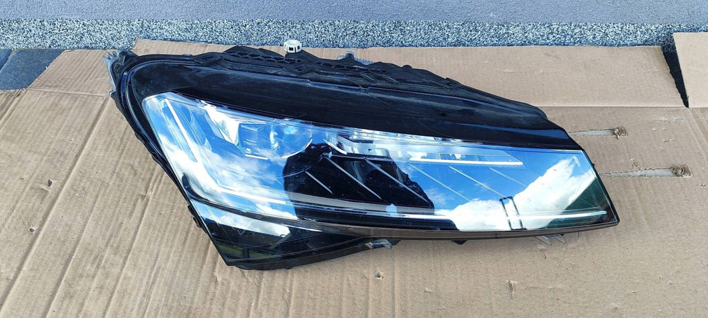Frontscheinwerfer Skoda Superb III 2308202311502040001 Full LED Rechts Headlight SCH3619643492et