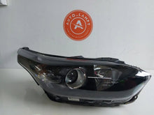 Laden Sie das Bild in den Galerie-Viewer, Frontscheinwerfer Kia Ceed 92102-J7051 92102-J7XXX J791-22040 J792111020 Rechts