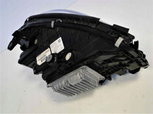 Laden Sie das Bild in den Galerie-Viewer, Frontscheinwerfer Mercedes-Benz W206 A2069062903 LED Rechts oder Links SCH1752659999kc
