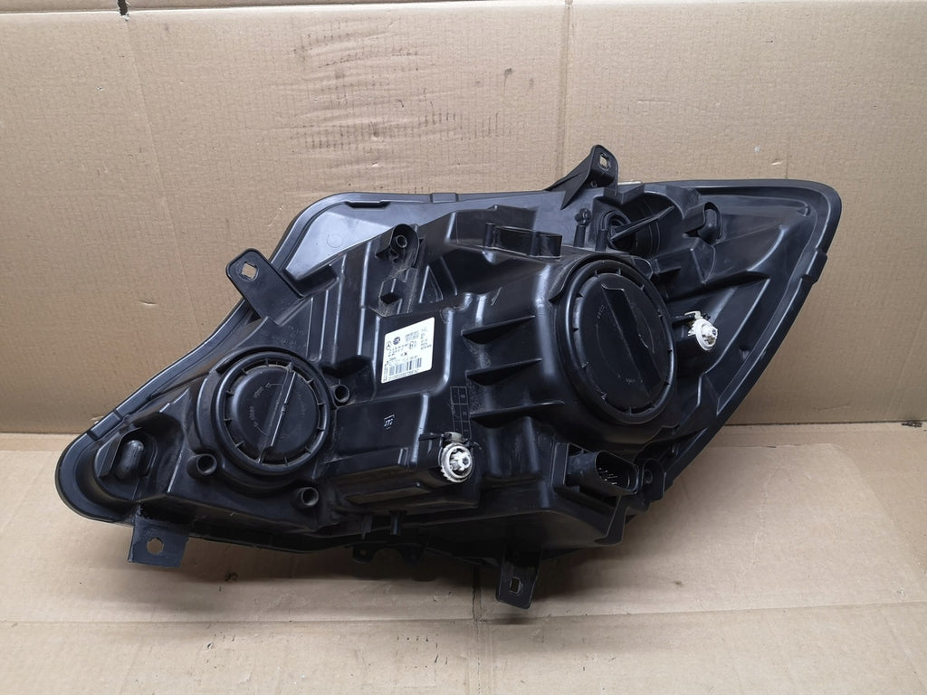 Frontscheinwerfer Mercedes-Benz Sprinter 906 A9068202461 Halogen Rechts SCH4498924633rk