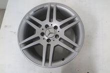 Load image into Gallery viewer, 1x Alufelge 17 Zoll 8.5" 5x112 58ET Glanz A2044014602 Mercedes-Benz W204 FEL4523358566zn