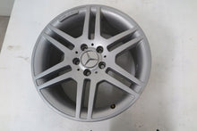 Laden Sie das Bild in den Galerie-Viewer, 1x Alufelge 17 Zoll 8.5" 5x112 58ET A2044014602 Mercedes-Benz W204 Rim Wheel FEL4523358566zn