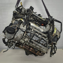 Laden Sie das Bild in den Galerie-Viewer, Motor Chrysler Mercedes-Benz 300c OM642 2005 Engine Komplett MOT4214832787zm