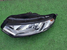 Laden Sie das Bild in den Galerie-Viewer, Frontscheinwerfer Ford Ecosport CN1513W030BG Links Scheinwerfer Headlight SCH7250848546vn