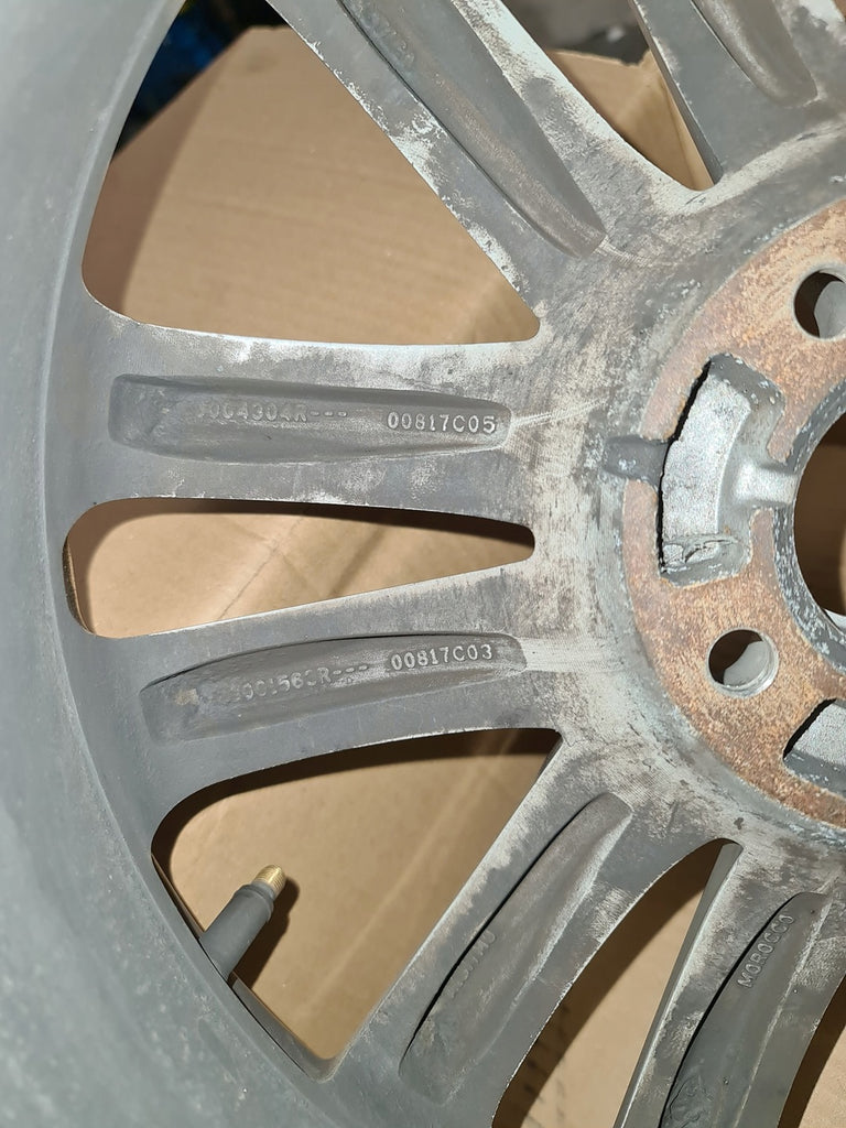 1x Alufelge 16 Zoll 6.0" 4x100 40ET 403001563R Dacia Rim Wheel