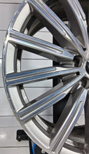 Laden Sie das Bild in den Galerie-Viewer, 1x Alufelge 19 Zoll 8.5" 5x112 39ET Glanz Grau 6877024 BMW G32 Mg 6 Rim Wheel FEL2756724171jq