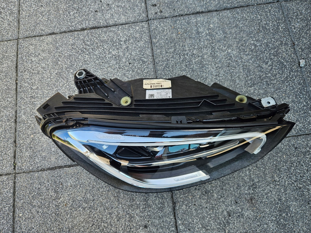 Frontscheinwerfer Mercedes-Benz Glc A2539067001 LED Rechts Headlight SCH2479864607yw
