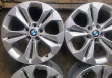 Laden Sie das Bild in den Galerie-Viewer, 4x Alufelge 17 Zoll 7.5" 5x112 52ET Glanz Silber 6856065 Audi I Rim Wheel FEL4929965721zj