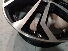 Load image into Gallery viewer, 1x Alufelge 17 Zoll 7.0" 5x114.3 42ET Glanz Silber KBA52509 Rim Wheel FEL1163461076dl
